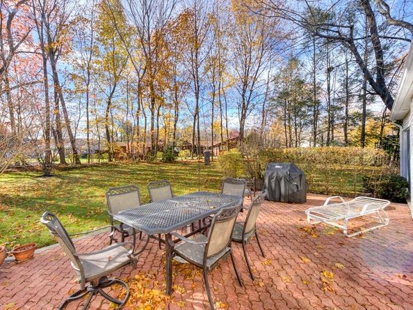 7 Dubiel Drive, Worcester MA 01609