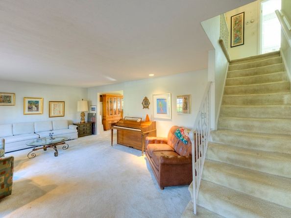 7 Dubiel Drive, Worcester MA 01609