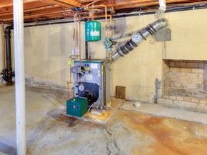 7 Dubiel Drive, Worcester MA 01609