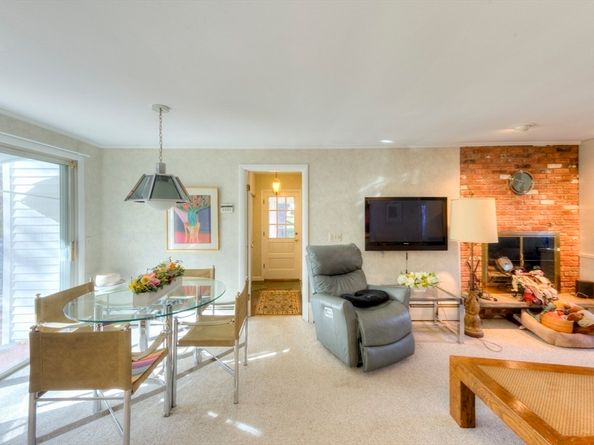 7 Dubiel Drive, Worcester MA 01609