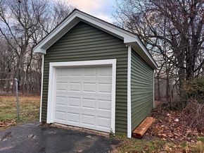 9 Idalla Ave, Worcester MA 01606