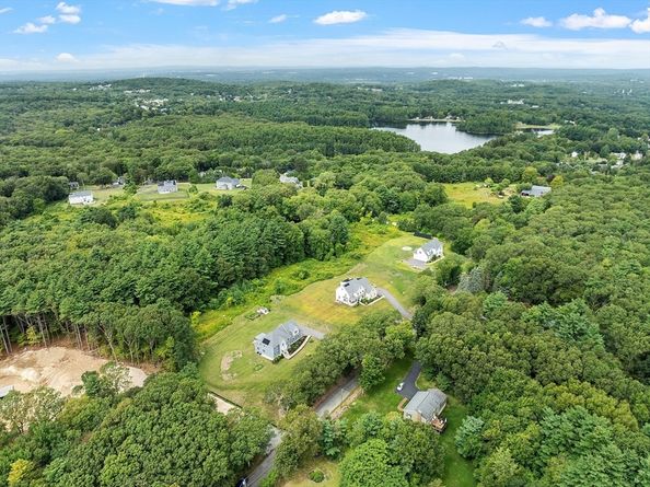 27 Spring Road, Westborough MA 01581