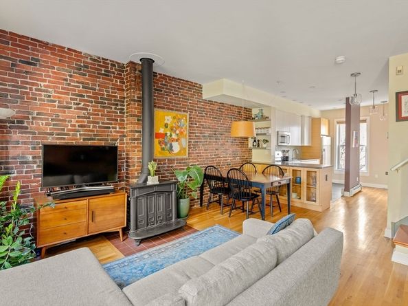 30 Bigelow St B, Cambridge MA 02139