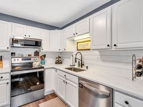 12 Whitman St 12, Leominster MA 01453