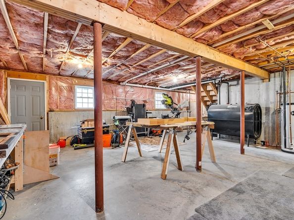 12 Whitman St 12, Leominster MA 01453