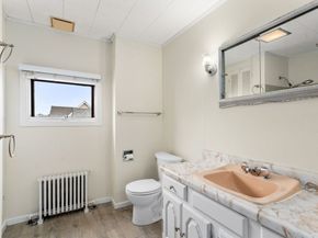 960 Shirley St, Winthrop MA 02152