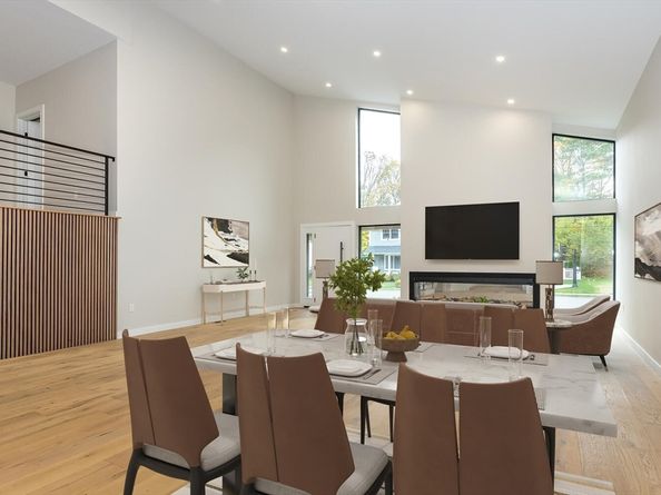 62 Evelyn Road, Needham MA 02494