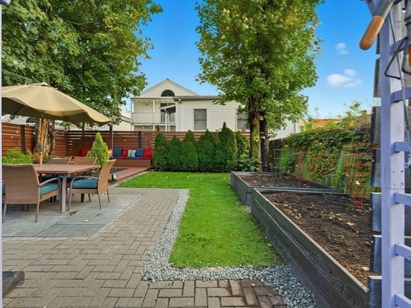 22 Spring St, Everett MA 02149