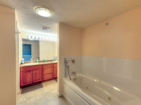 34 Oak Leaf Road, U.34 34, Fitchburg MA 01420