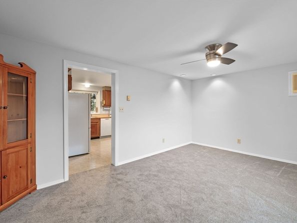 27 Bradford Ter, Lynn MA 01905