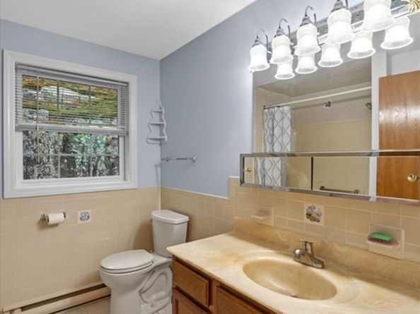 27 Bradford Ter, Lynn MA 01905