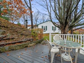 27 Bradford Ter, Lynn MA 01905