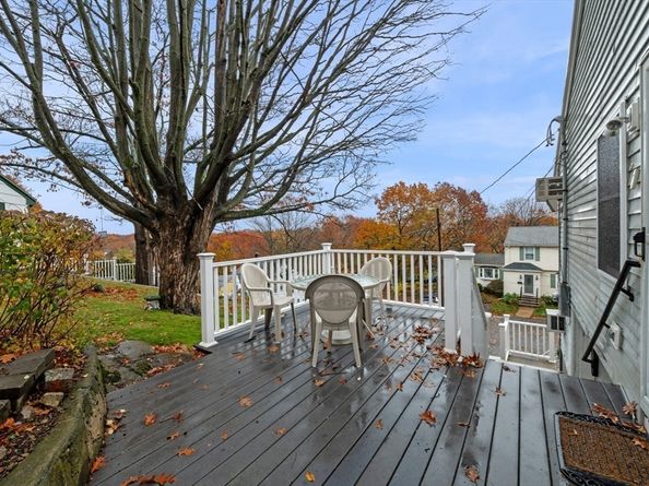 27 Bradford Ter, Lynn MA 01905