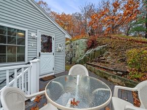 27 Bradford Ter, Lynn MA 01905