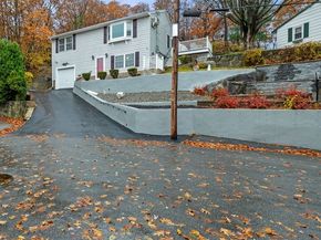 27 Bradford Ter, Lynn MA 01905