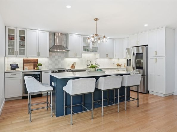 191 Court Rd 3, Winthrop MA 02152