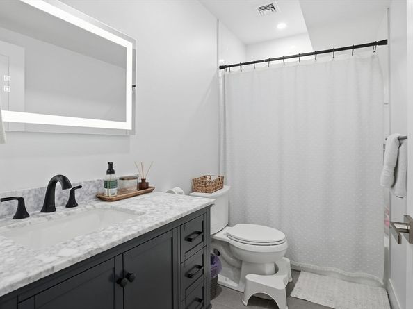 191 Court Rd 3, Winthrop MA 02152