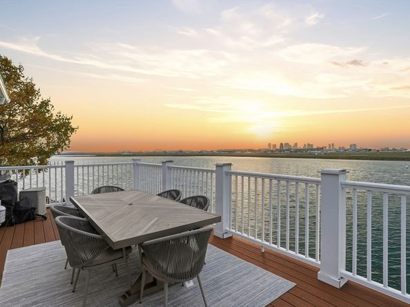 191 Court Rd 3, Winthrop MA 02152