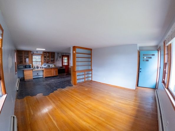 25-A White Avenue, Worcester MA 01605