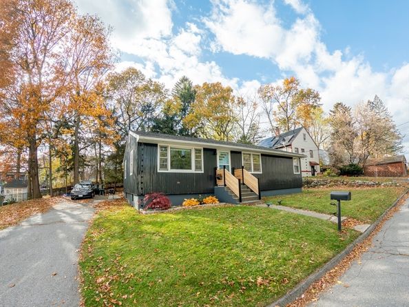 25-A White Avenue, Worcester MA 01605