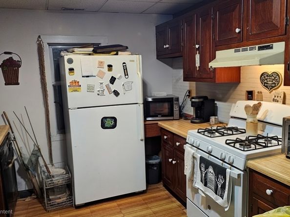 2240 Main, Warren MA 01092