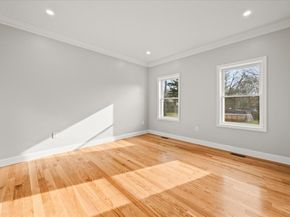 34 Oakland St, Brockton MA 02302