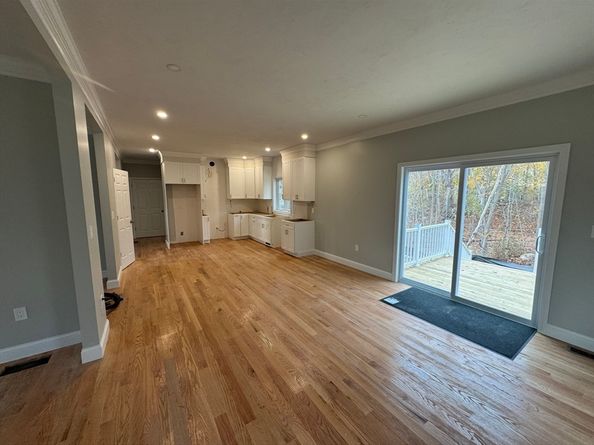 34 Oakland St, Brockton MA 02302