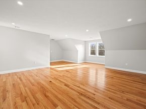 34 Oakland St, Brockton MA 02302