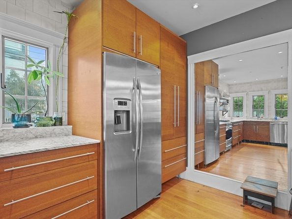 381 Lafayette St, Salem MA 01970