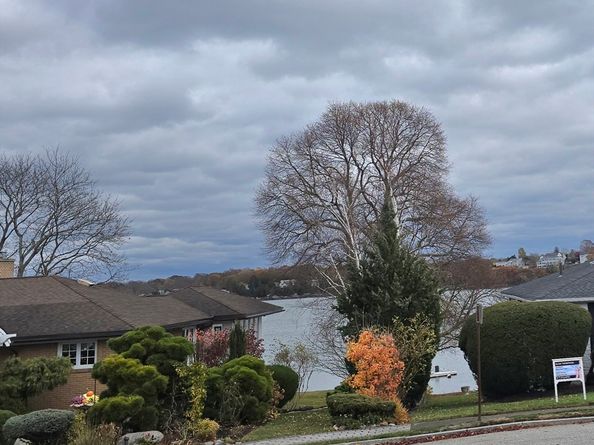 381 Lafayette St, Salem MA 01970