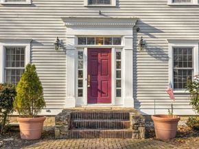 111 Windsor Ridge Dr, Northbridge MA 01534