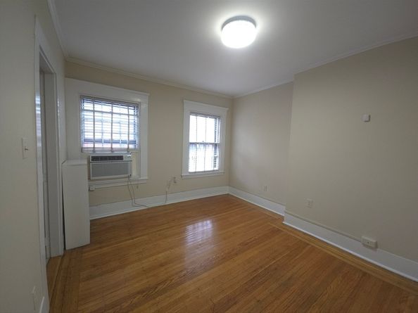 75 Charles Street 4B, Boston MA 02114