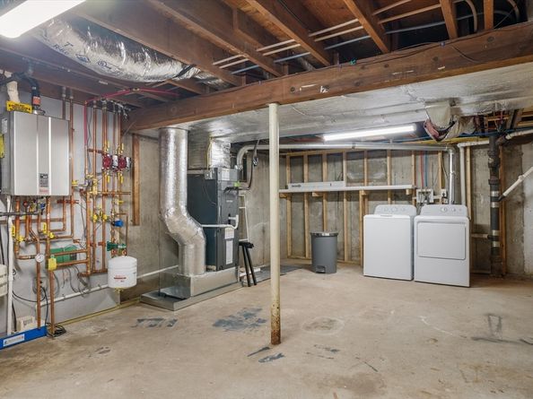 16 Otis Street, Fitchburg MA 01420