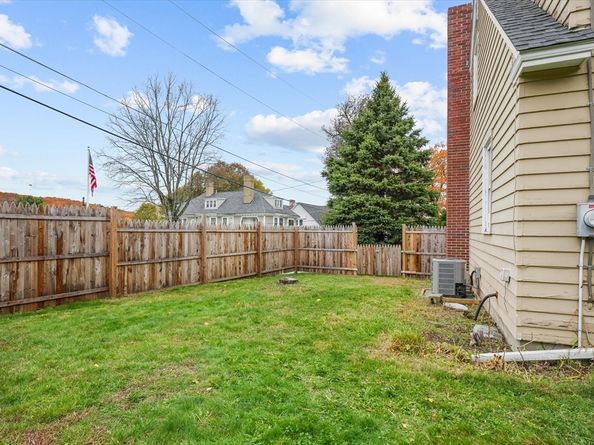 16 Otis Street, Fitchburg MA 01420