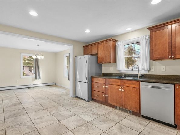 16 Otis Street, Fitchburg MA 01420