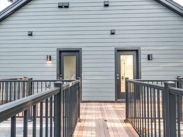 290 Watertown St 3, Newton MA 02458