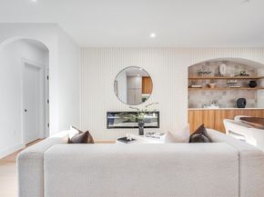 290 Watertown St 3, Newton MA 02458