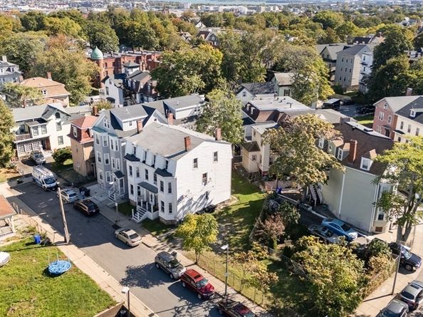 20 Rockville Park, Boston MA 02119