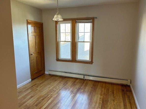 68 Dartmouth Street, Worcester MA 01604