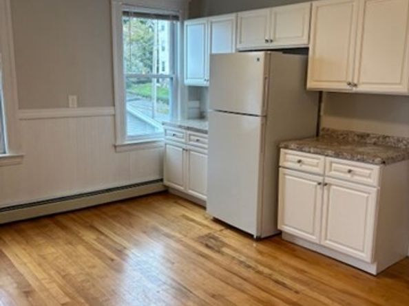 68 Dartmouth Street, Worcester MA 01604