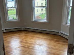 68 Dartmouth Street, Worcester MA 01604