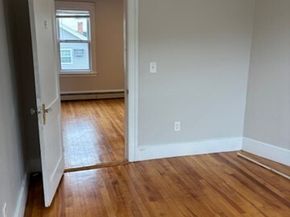 68 Dartmouth Street, Worcester MA 01604