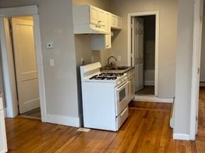 68 Dartmouth Street, Worcester MA 01604