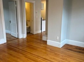 68 Dartmouth Street, Worcester MA 01604