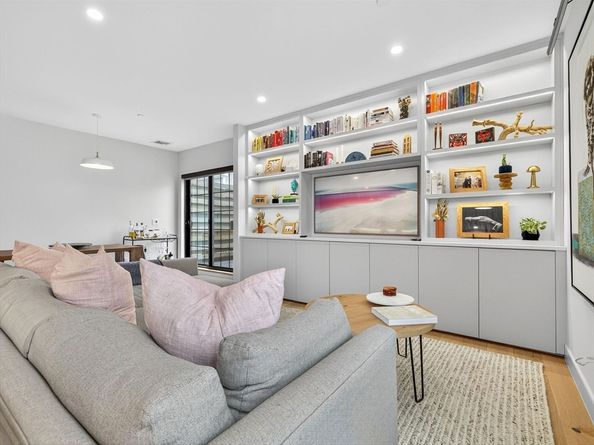 4 Payne Street 5, Boston MA 02122