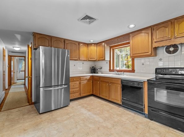 231 Central Street, Framingham MA 01701