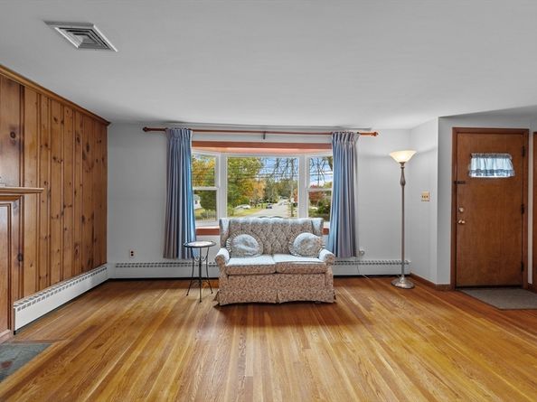 231 Central Street, Framingham MA 01701