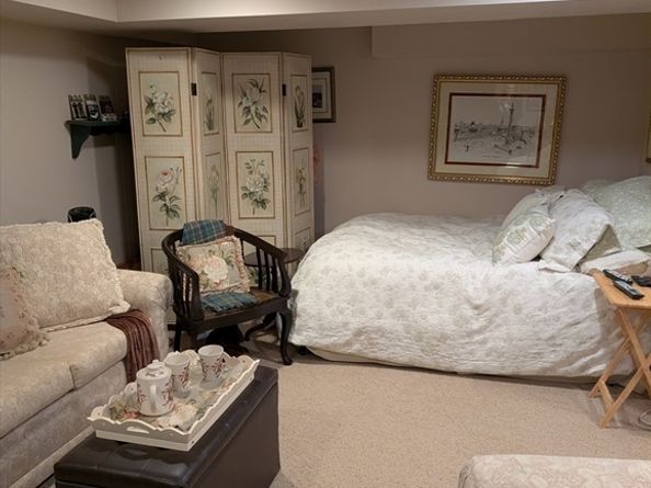 251 Wellman Ave 251, Chelmsford MA 01863