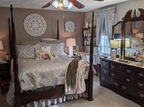 251 Wellman Ave 251, Chelmsford MA 01863