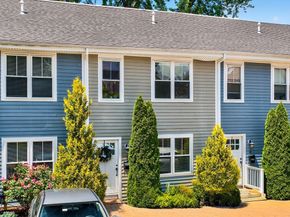 8 Tremont Pl 8, Boston MA 02135